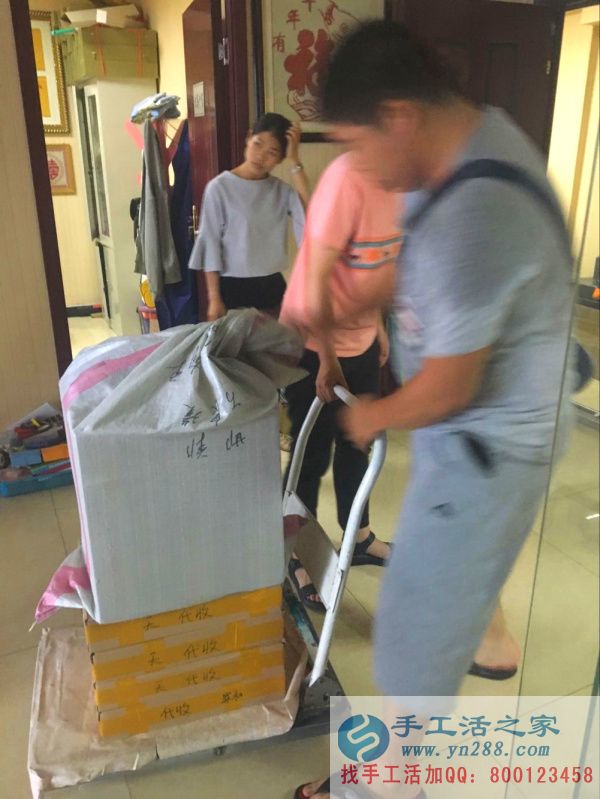 手工活之家外发加工2016年7月19日发货记录 快递人员来运货啦
