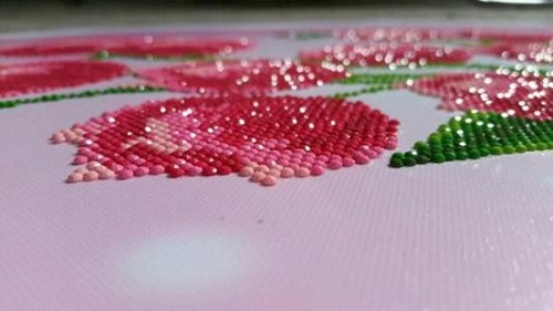 防骗在行动，手工之家提醒大家，不付加工费还扣押金的手工活骗子覆灭，找手工活就要找正规可靠的(图1)