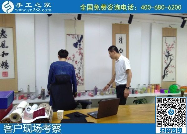 8月8日，可以在家做的手工活，拿回家做的手工活，选择这个收益有保障的珠绣手工就对了。手工之家接待考察加工客户剪影