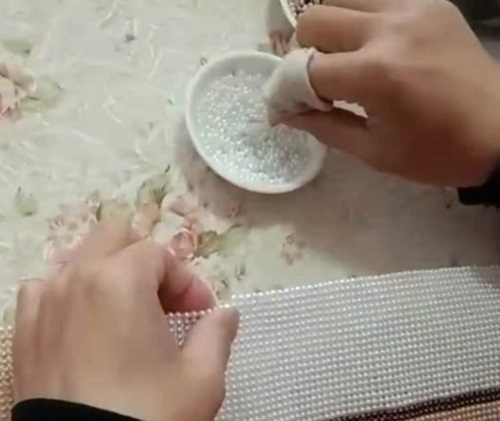 一份收入，一份底气！-----16年10月开始，辽宁尹女士做手工之家的珠绣手工