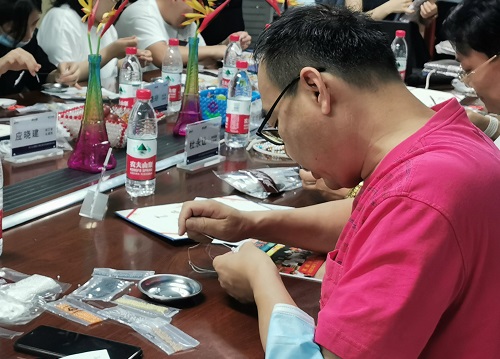 一起做非遗手工励志珠珠绣-------记手工之家第三期全国优秀绣娘陪训会
