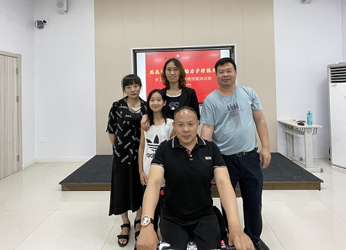 服务到家，只为更好 --- ---记手工之家励志珠珠绣技能培训全国巡讲·河间站