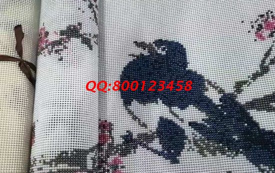 8月31日，可以寄到家做的手工活，想在家做手工活挣钱，越来越多人选择十多年的老企业手工之家，图为励志珠珠绣成品细节实拍