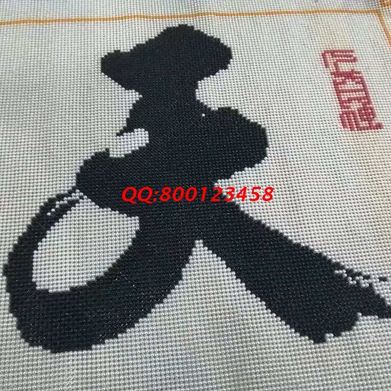 9月3日，做好珠绣外发手工活，在家做手工活挣钱，加工人员要做到这几点。图为励志珠珠绣成品细节实拍