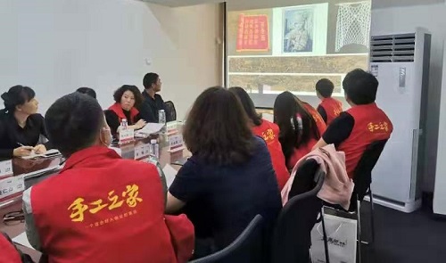 深刻、实用、全面 --- --- 记手工之家第五期全国优秀绣娘培训会