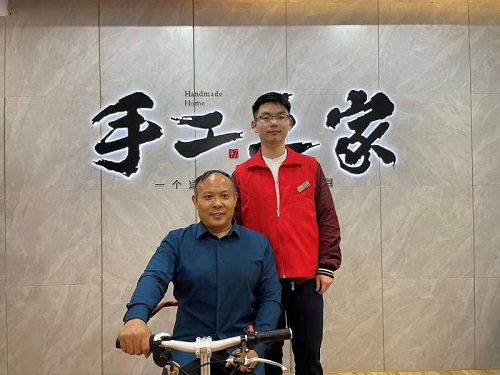 10月7日，正规可靠，拿回家做的手工活，可以寄到家做的手工活代理加工项目，就选这里，图为手工之家优秀绣娘培训会剪影