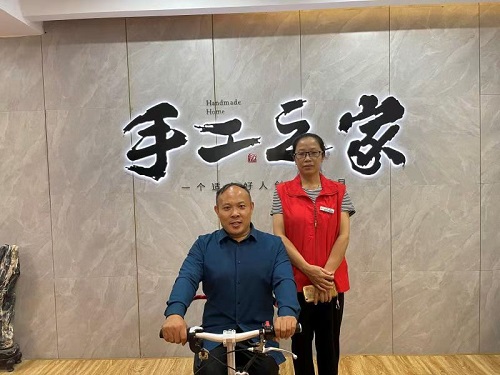 10月7日，正规可靠，拿回家做的手工活，可以寄到家做的手工活代理加工项目，就选这里，图为手工之家优秀绣娘培训会剪影