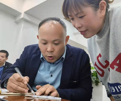 返乡创业，开珠绣手工工作室是她的选择--- --- 记手工之家优秀代理加工补贴政策之优秀代理焦女士