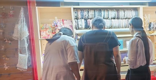 不是网商、不租门面、不摆地摊，还能做好销售 ------ 记手工之家成品销售新平台