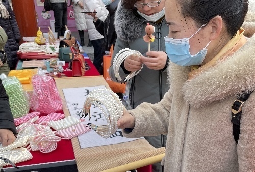春晖万物长，巧手迎兔年--- ---手工之家祝大家兔年大吉