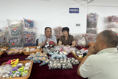 手工加工厂.jpg 手工加工厂.jpg