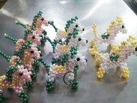6月14日，全国正规手工活平台有哪些，农村手工活加工项目，手工之家实现创业梦想的好地方，图为励志珠珠绣串珠手工产品剪影