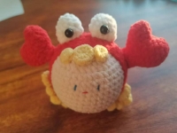 11月1日，外发手工领回家做，在家做手工副业创业，开手工加工厂、做手工工作室，在手工之家,纯手工有特点、有优势，能挣钱，图为钩织纯手工产品剪影