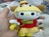 12月20日，正规手工接单平台，手工加工回收项目，小成本创业做手工工作室、开手工加工厂，在手工之家，纯手工产品始终是手工事业的重心，图为钩织纯手工产品剪影