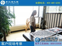 适合在家做的手工活，广西融水县蒋女士选择手工活之家串珠绣