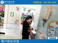 加工手工活哪里有货源？广西河池市蔡女士不远千里来到手工之家