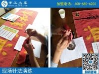 自从做手工活兼职后，黑龙江牡丹江市刘大姐再也不用出去摆摊