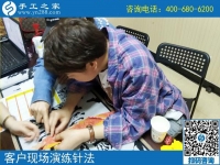做钻石画手工活没赚到钱，山东临清市赵女士选择手工之家串珠绣