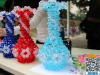 做好一个全职妈妈，广西百色陆女士除了照顾家还做珠绣串珠外发手工活挣钱